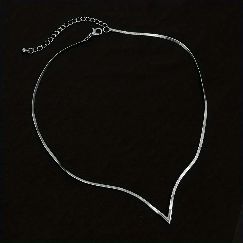 Fashion Simple Design Women's Necklaces in Europe and The United States Personalized Trend Holiday Party Accessories Gifts image 4