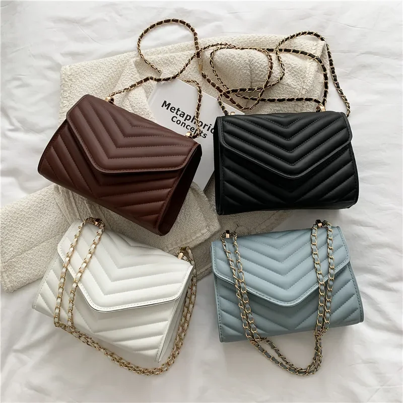 

Bag women's classic niche design wave Internet celebrity fashion chain shoulder messenger bag ins versatile small square bag