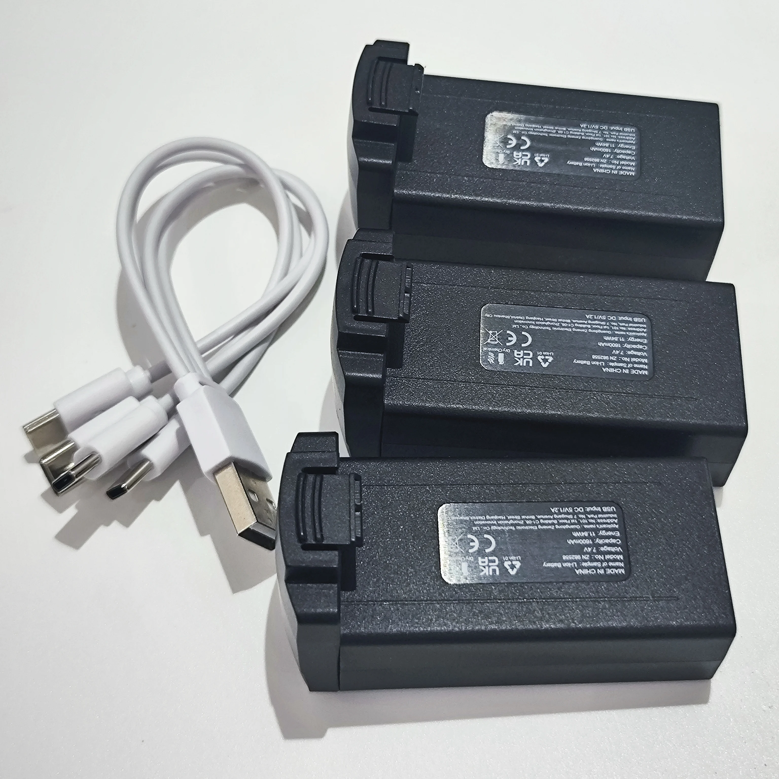 Chargeur 2S 7.4V USB Chargeur USB 2S 7,4V 1A Pour Batteries LiPo – Double Sortie XH-3PIN – Compatible SCX24, SCX10, Drone, Quadcopter – Charge Rapide Et Sécurisée Chargeur 2S 7.4V USB Chargeur USB 2S 7,4V 1A Pour Batteries LiPo – Double Sortie XH-3PIN – Compatible SCX24, SCX10, Drone, Quadcopter – Charge Rapide Et Sécurisée