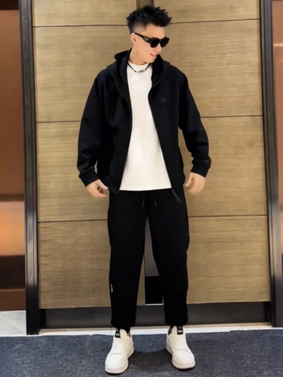 

Fall New Sle American Trendy Casual Set Men's Versatile Loose Breathable Hoodie Sweatpants Two-Piece Clete Set Cotton Bl...