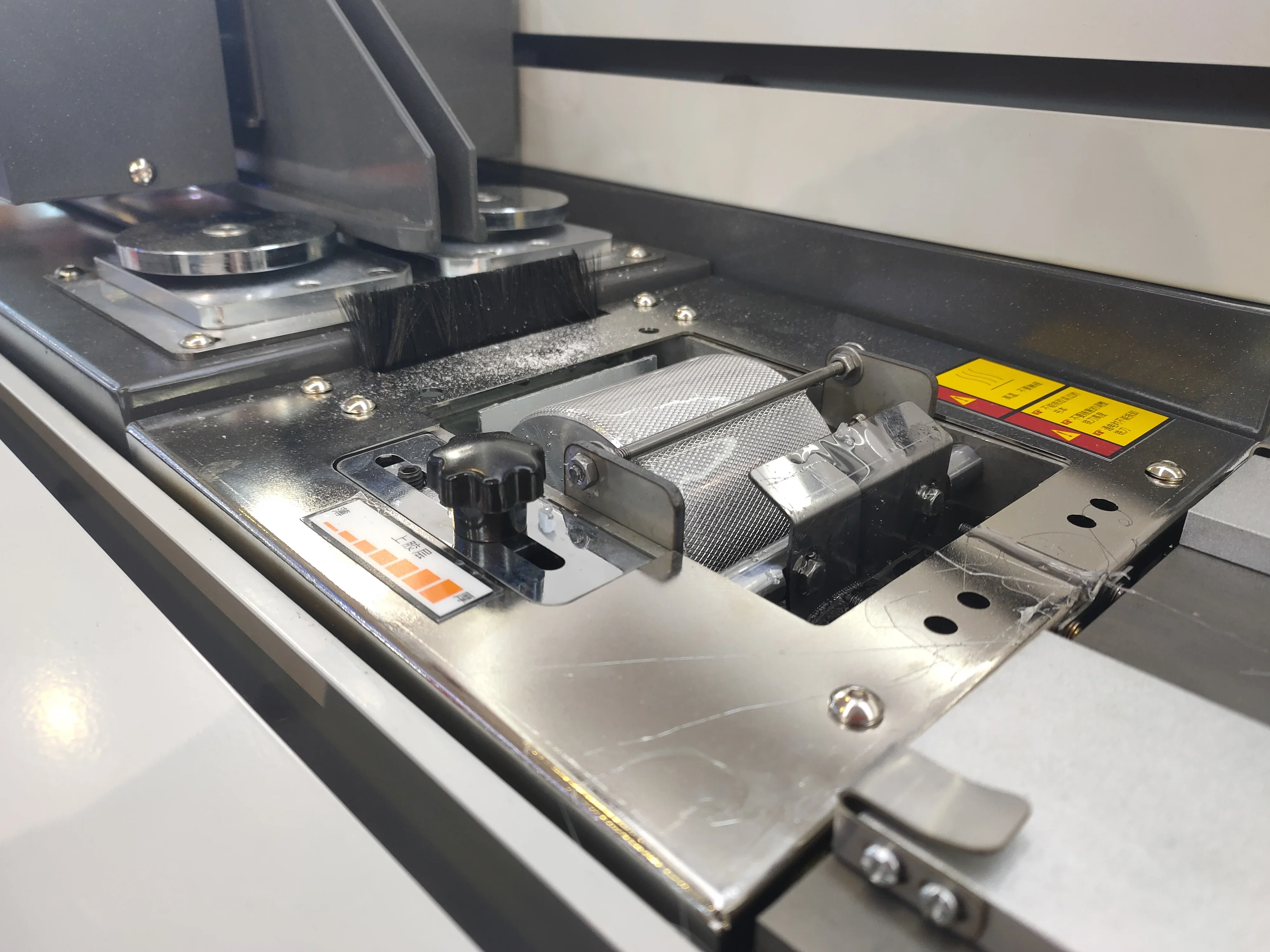 B40F New design desktop glue binding machine electric book binding machine perfect glue binder