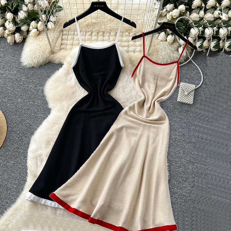2023 neue Gestrickte Spaghetti Strap Kleid Frauen Ärmellose Elastische Dünne EINE Linie Kleid Mode Farbe Block Sommer Casual Sommerkleid