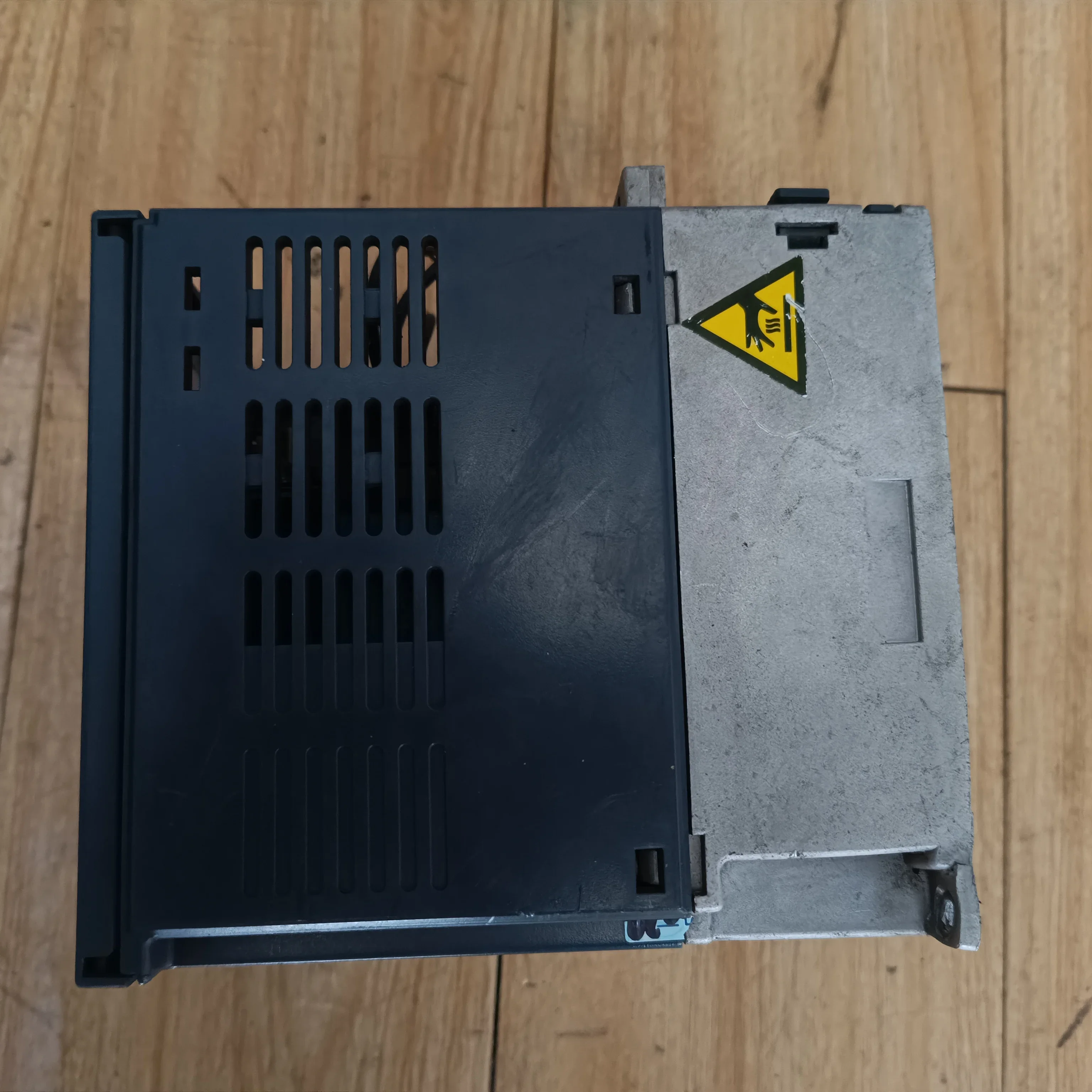 Test in goede staat 8I64T 400110 .00X-1 Omvormer Informeer