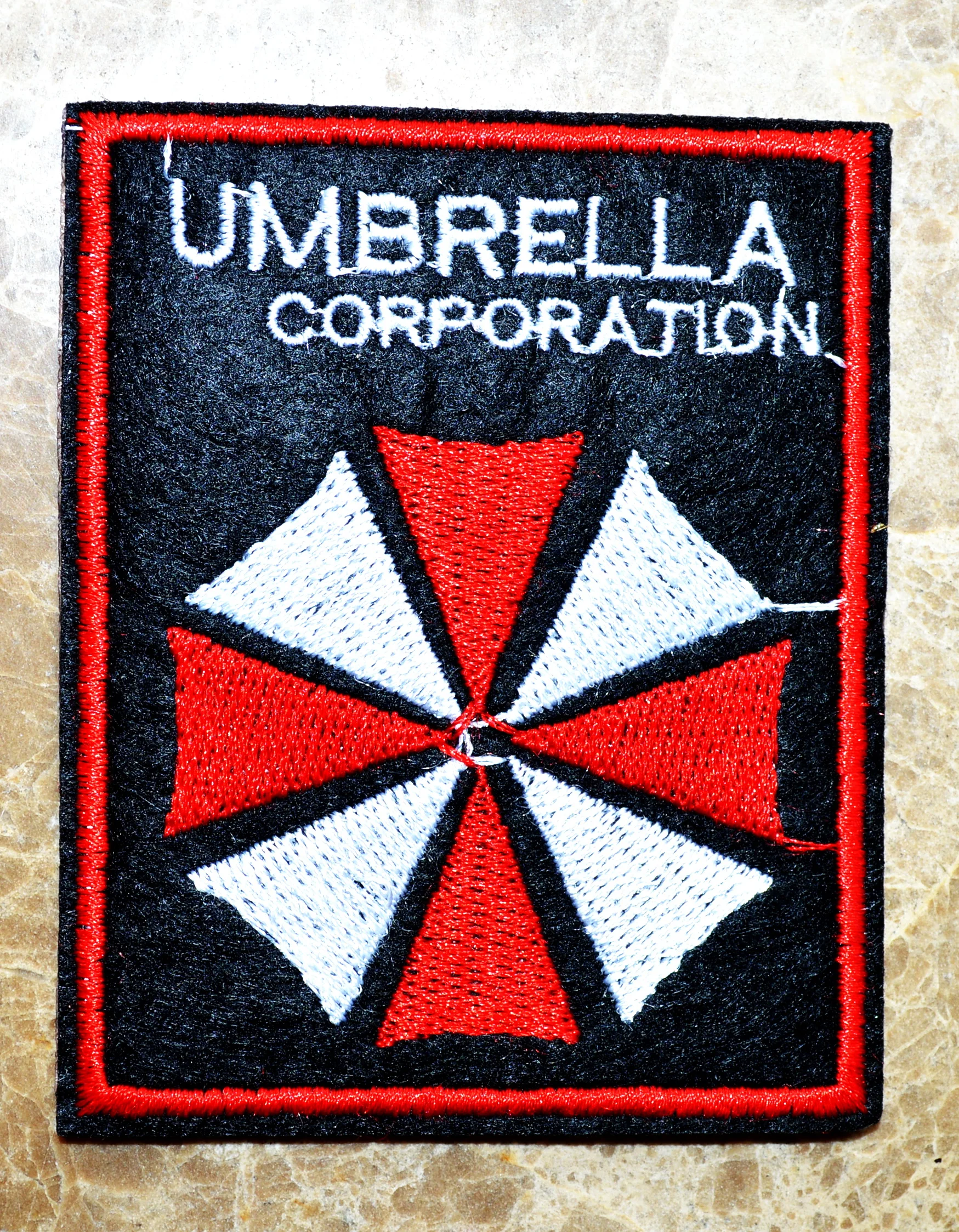 Black Evil Red Virus Alert Biohazard Zombie outbreak Iron On Patch Shirt Hat Jeans (≈ 7 * 9 cm)