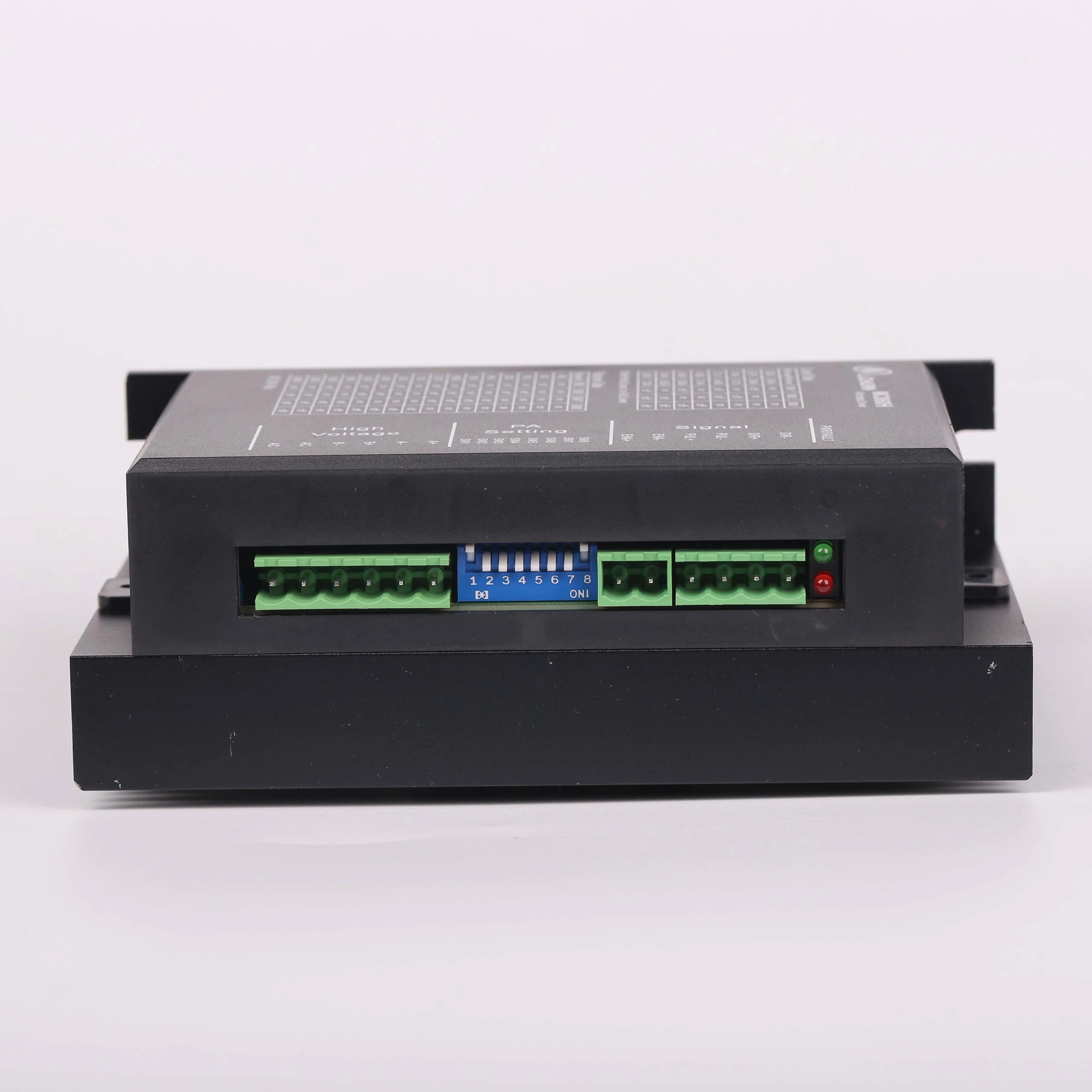 

Lichuan MC860G Цифровой драйвер шагового двигателя Контроллер двигателя 6А с вентилятором-охлаждением Подходит для шагового двигателя Nema 34 для машины-машины
