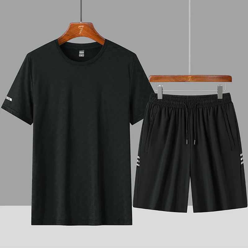 Nieuw Hoogwaardig, In Ijs Geademend, Heren T-Shirt Met Korte Mouwen En 5-Punts Shorts Met Een Comfortabele, Coole Buitensportset