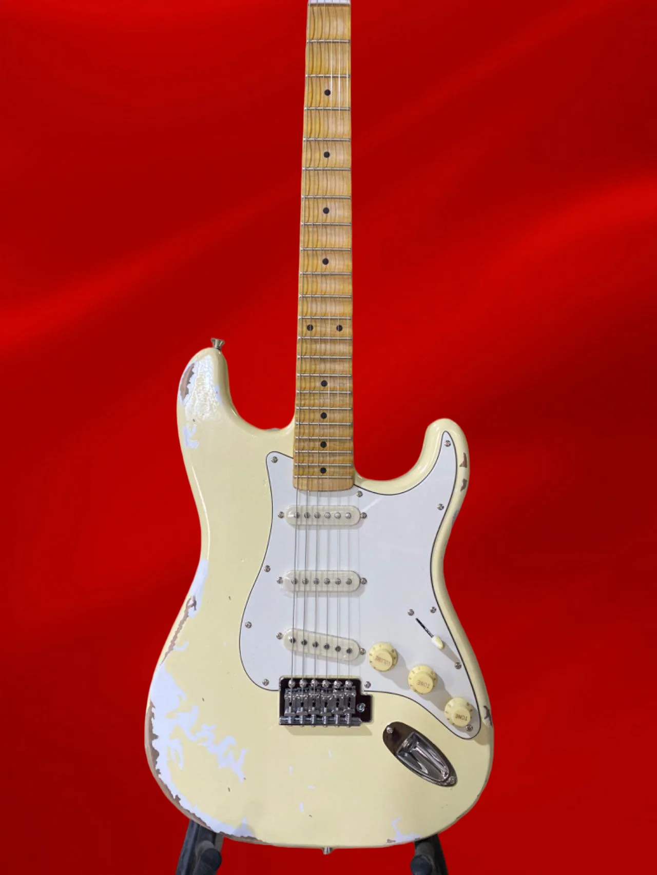 

Новинка 2026 года, старая молочно-желтая гитара, кленовый гриф, зубчатая накладка на гриф, большая головка, представление на Хэллоуин