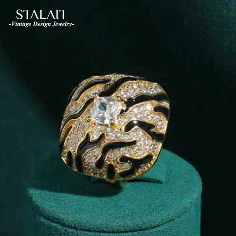 

Vintage Square Zircon Ring Gold Color Black Enamel White Rhinestones Leopard Print Accessories Retro Birthday Gift 2025 New