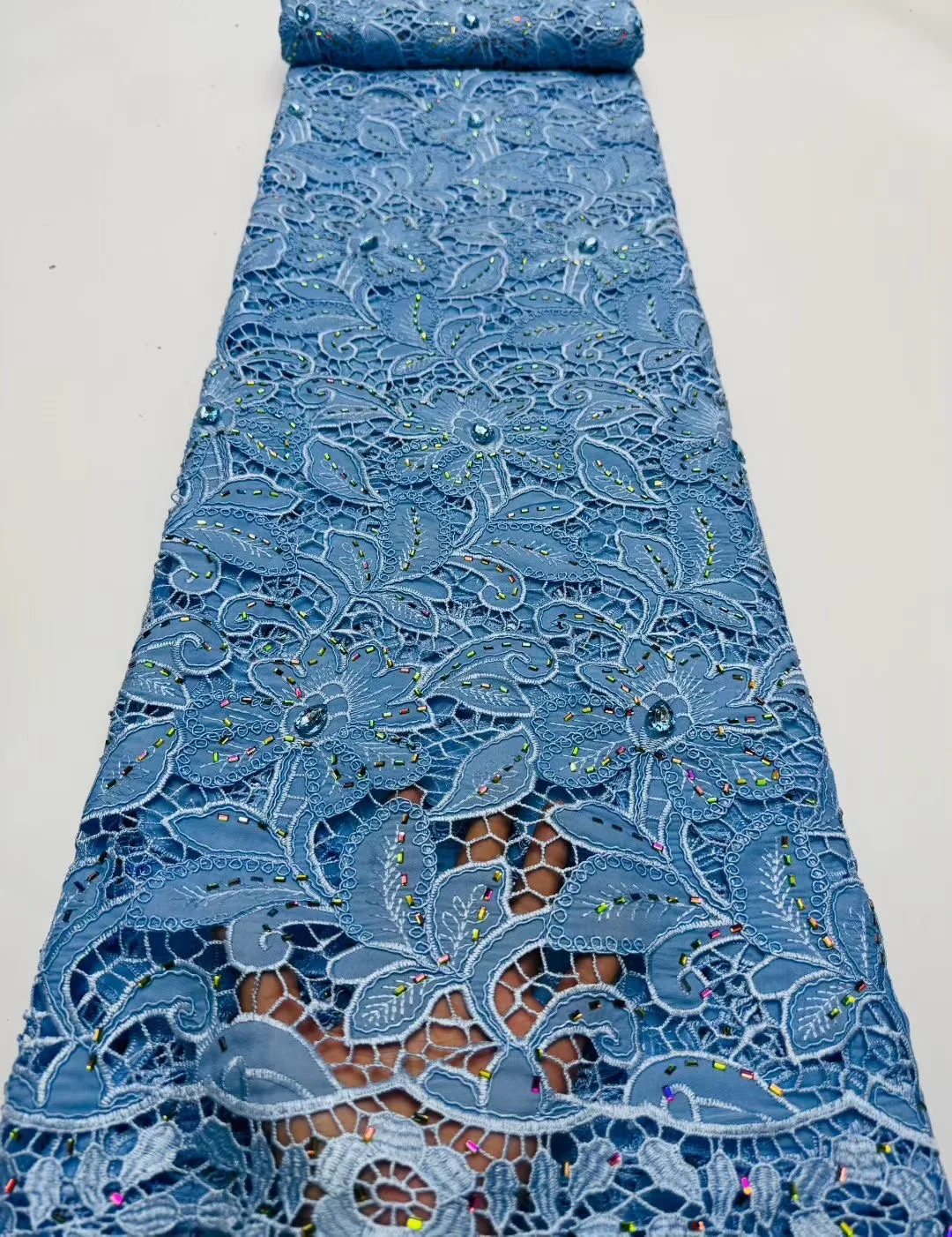 

Новейшая шнуровая гипюровая кружевная ткань с камнями и кристаллами, африканская кружевная ткань 2026, высокий 3D нигерийский водорастворимый материал для платья