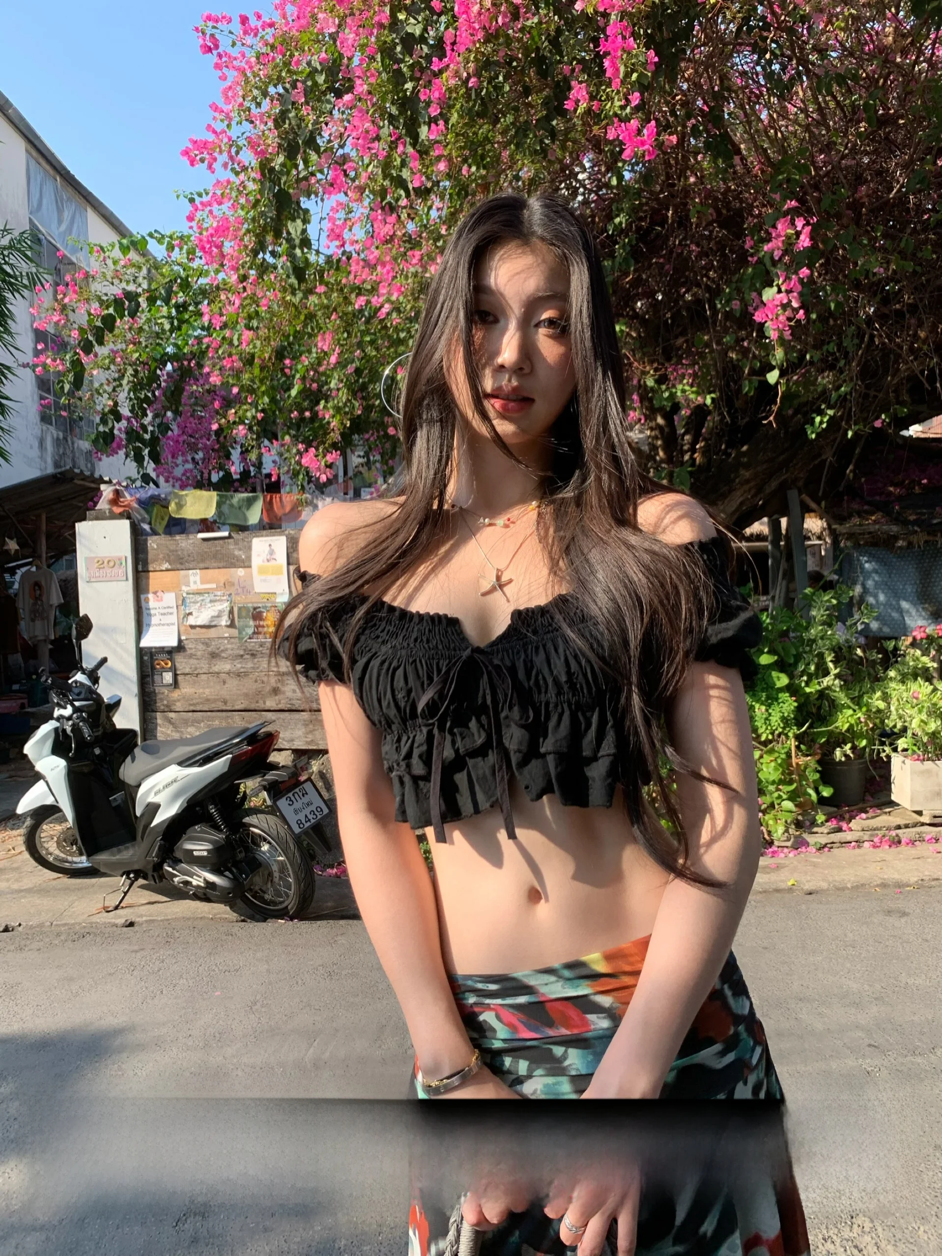 

Футболка Fortunee Spring Summer Spicy Girl Pure Desire Vacation Style с текстурой, коротким рукавом, открытым плечом и вырезом на талии, в стиле деревянного узора, с эффектом «деревянная текстура»