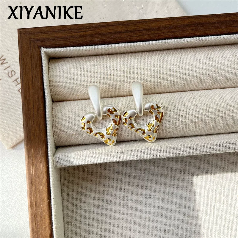 

XIYANIKE Leopard Print Heart Stud Piercing Earrings For Women French Fashion New Jewelry Accessories Gift Party серьги