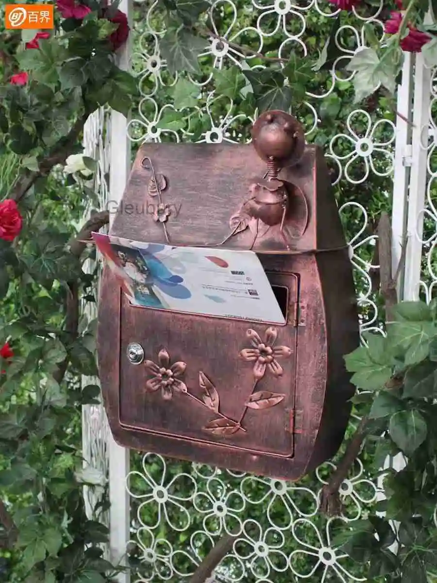 European-style villa mailbox, rustic and creative wall-mounted mailbox, decorative wrought iron mailbox, outdoor mailbox,