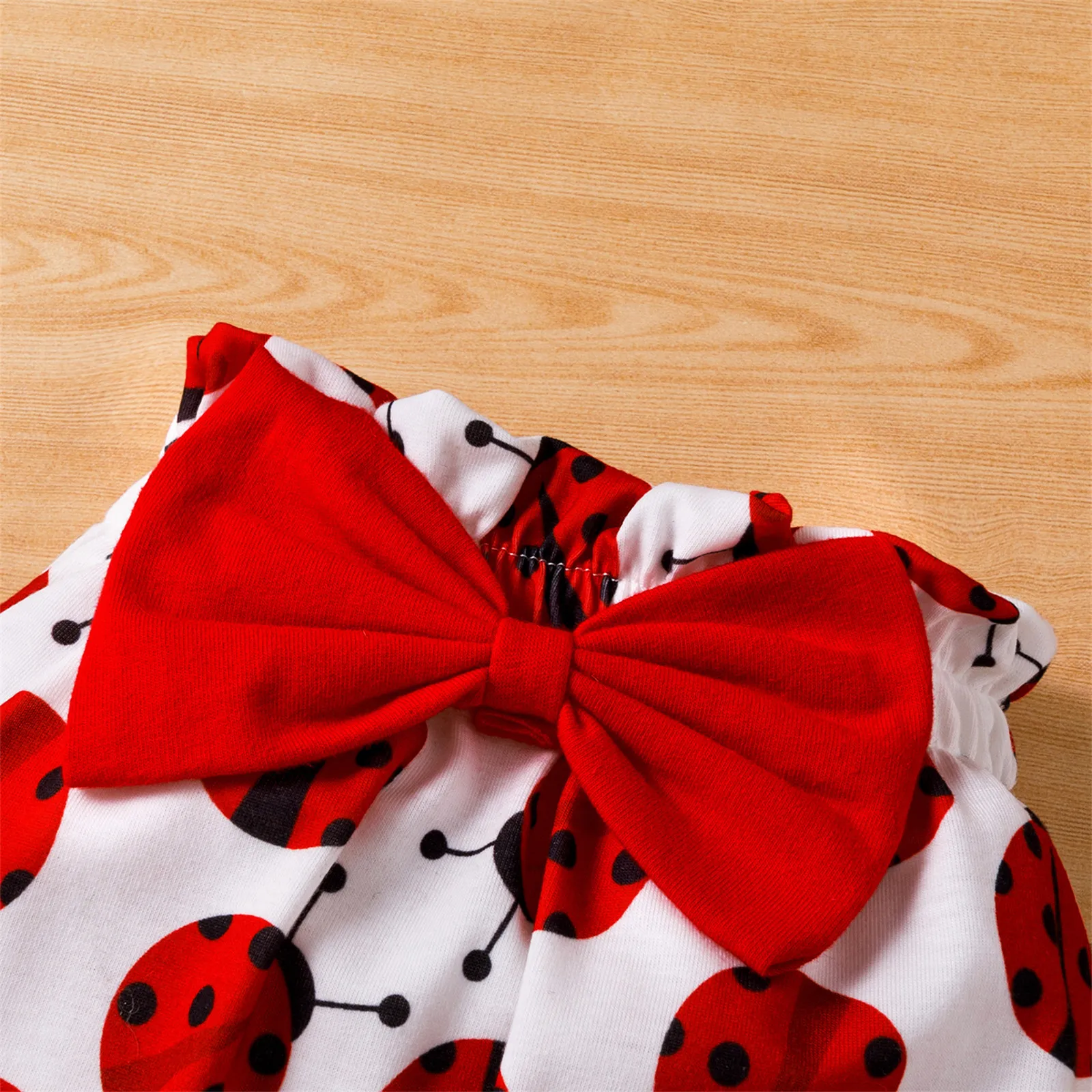 PatPat 3pcs Baby Girl Clothes New Born Overalls Newborn Baby Stuff Infant Long-sleeve Ladybug Romper Bowknot Headband Set