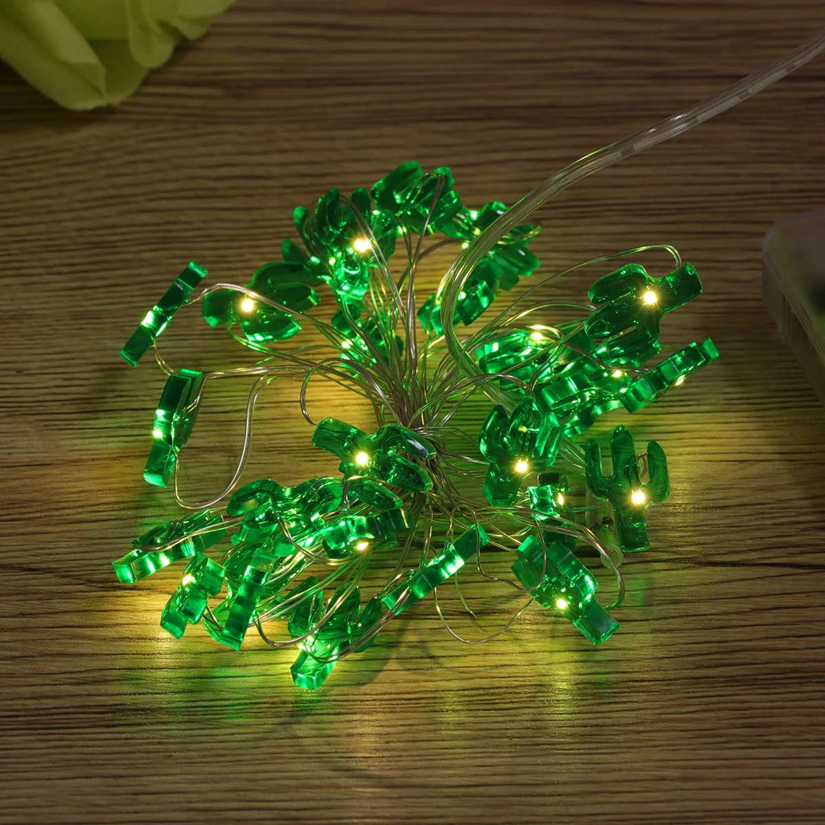 

30 LED Green Cactus String Light Operated for Holiday Wedding Birthday Festival Party Decor LED String Light