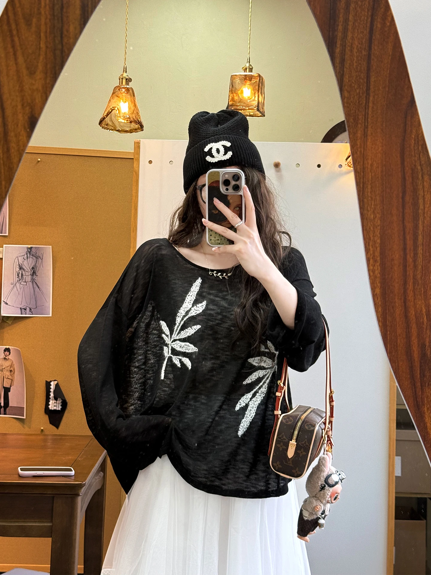 

Luminosidad Loose Fit Bla Embroidered Knit Top Casual Sle Thin Feeling T-irt Women's Faion Autumn 2025 Collection