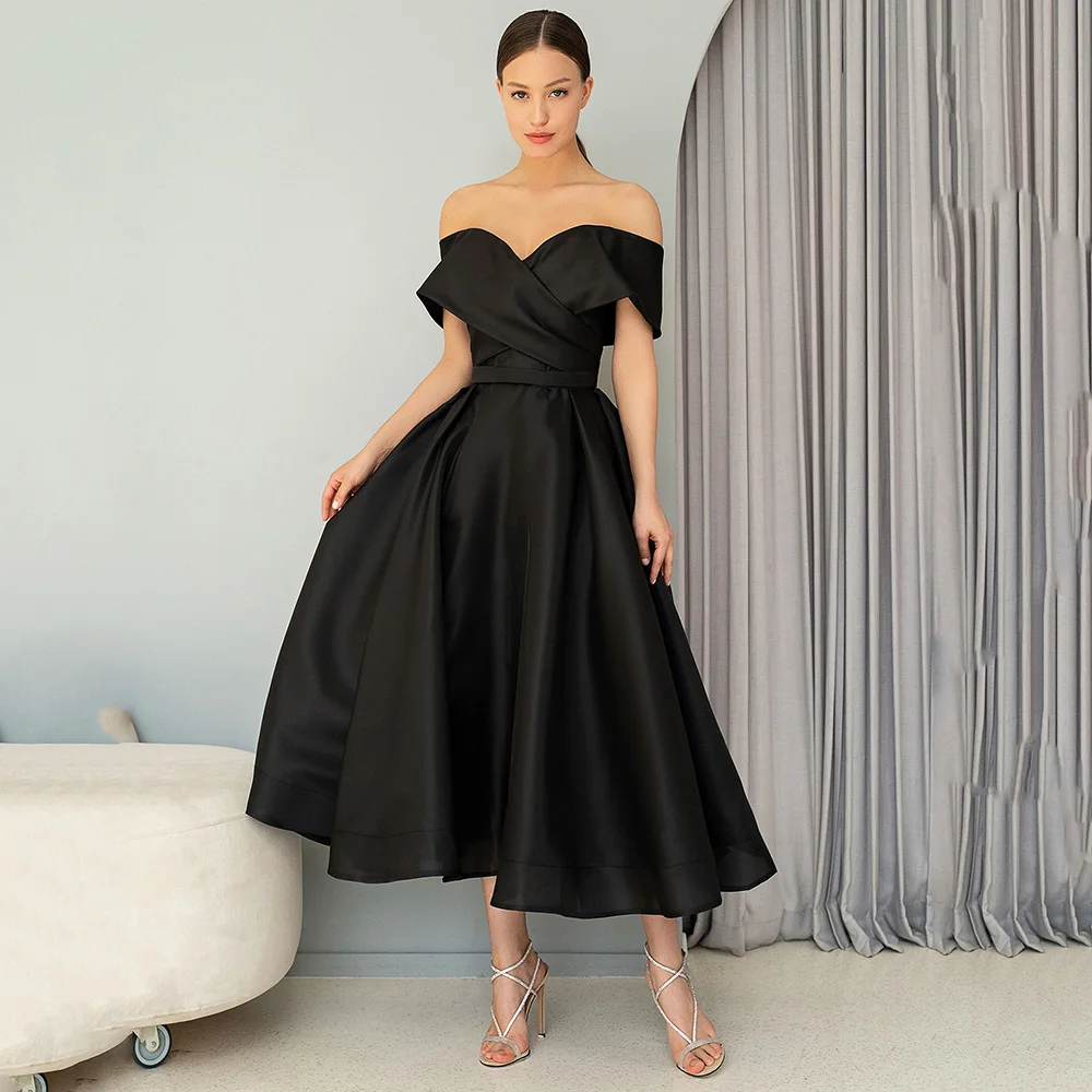 

Vintage Tea Length Black Cocktail Dresses Satin A-line Corset Prom Gown Off-shoulder Short Homecoming Dress Vestido de Curto