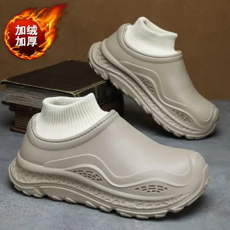 

Cotton Slippers for Men and Women, 2025 Autumn and Winter New Style, with Heel, Fleece-Lined, Trendy, Suitable for Outdoor Wear,
