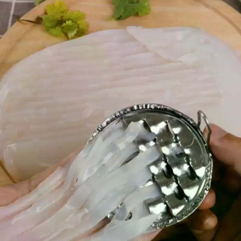 Stainless Steel Bean Jelly Scraper Manual Multifunctional Cold Noodle Scraper Wear Resistant Food Scraping Tool Kitchen Gadgets