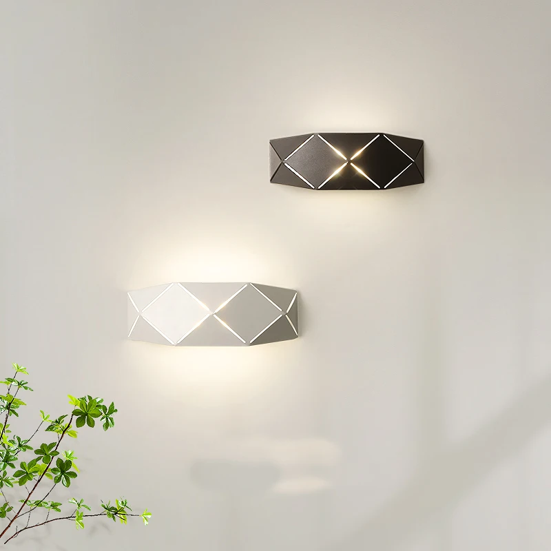 

Минимальная прикроватная настенная лампа для спальни, простой современный фон для гостиной, телевизора, настенный кремовый светильник для коридора, лестницы