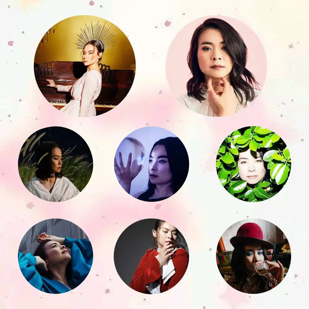 Sängerin Mitski Anime-Pins, kreative Broschen, Charakter-Icon-Abzeichen für Kleidungsdekoration, Rucksack-Accessoires, Geschenke