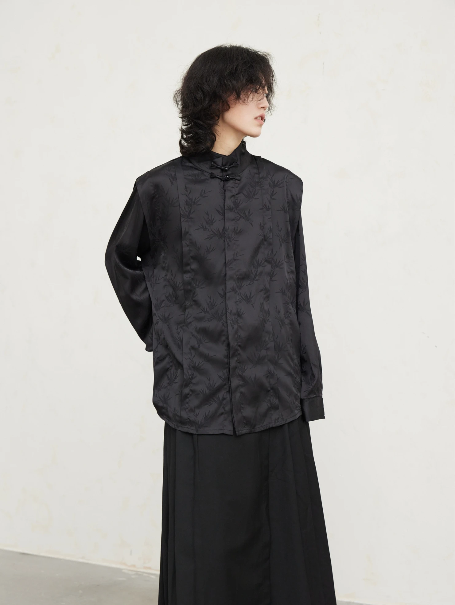 

New Chinese Style Long Sleeve Shirt SUNYVONNE23FW Satin Fabric Bamboo Leaf Pattern Hidden Design Commute Style Pure Color