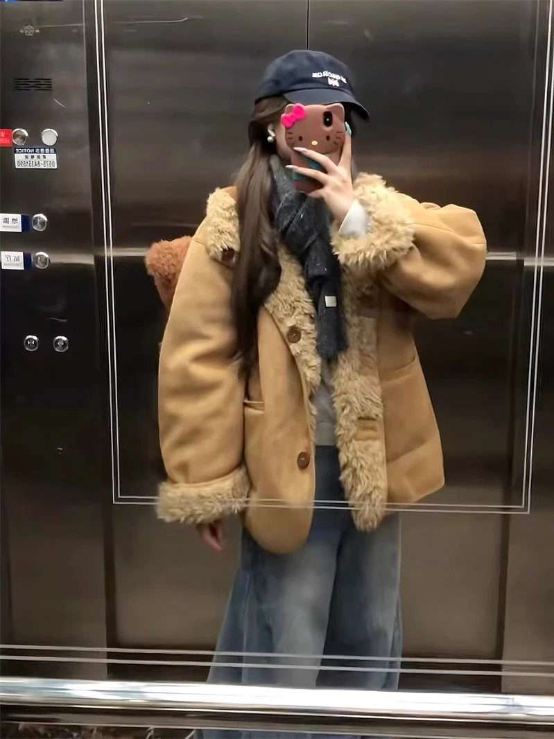 

Женская утепленная куртка из овчины в мотоциклетном стиле, осенне-зимняя, новая модная модель, двусторонняя, из кожи и меха, интегрированная.