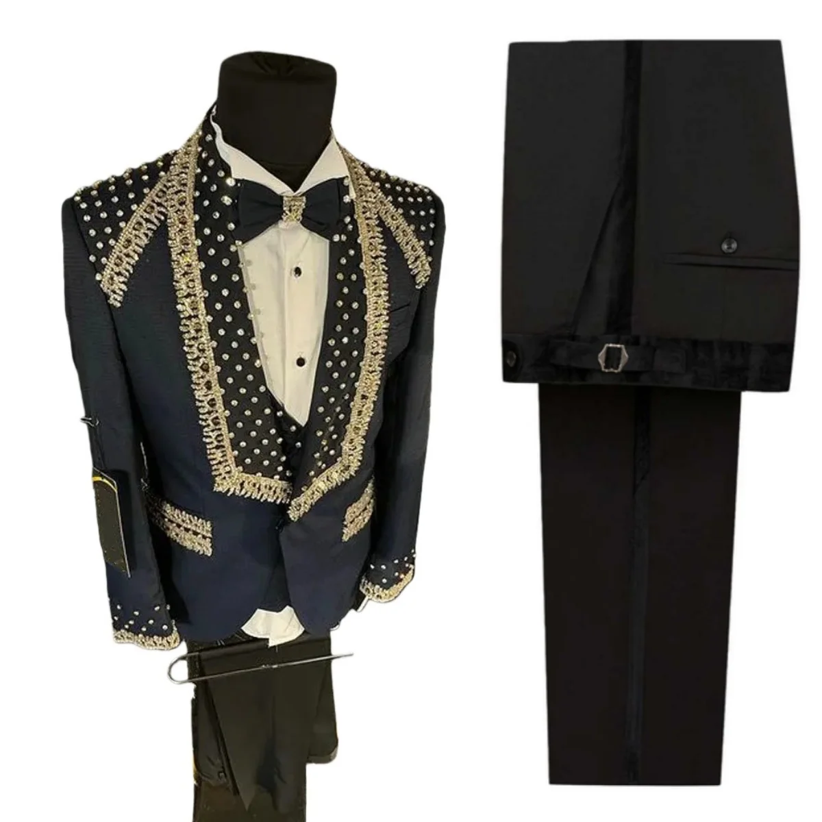 

Handsome Wedding Tuxedos Beaded Crystal Shawl Lapel Men Suit Plus Size 2 PCS Jacket Pants Evening Groom Coat Customized