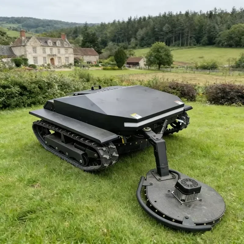 Powered 800mm Tracked Lawnmower Remote Controlled tank Style Weed Cutter and Grass Mower for Farms and Orchards
