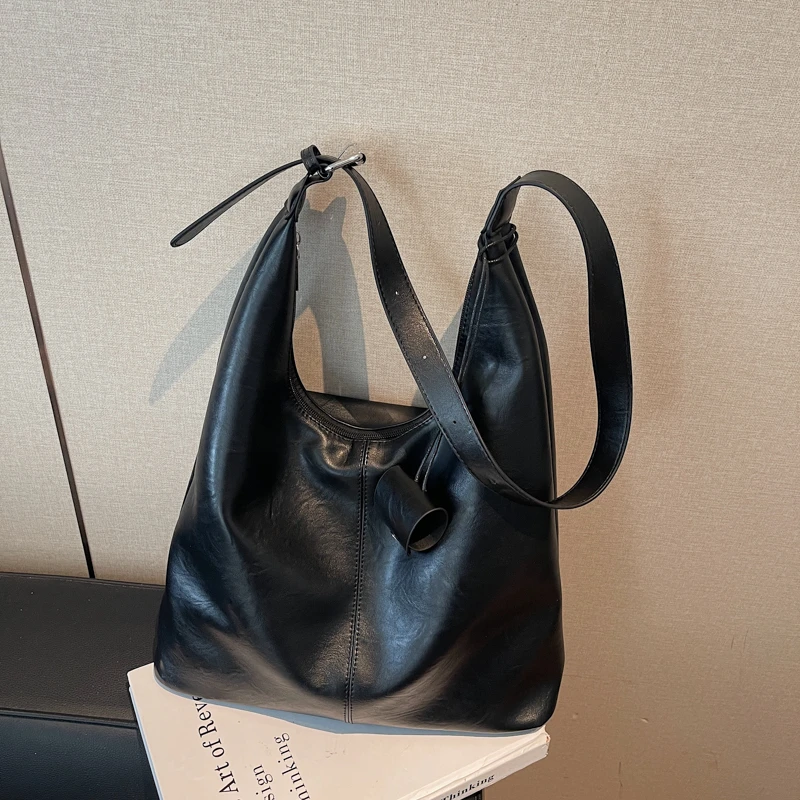 Light Luxury Versatile Solid PU Half Moon Shoulder Bags for Women 2026 High Quality Sense of Luxury Popularity Crossbody Bags