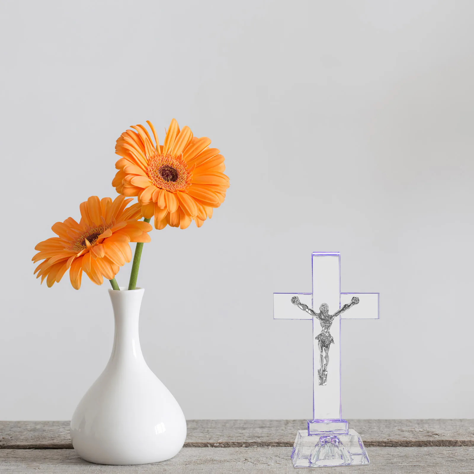 

1Pcs Glowing Crystal Cross Unique Christian Ornament for Home Church Decor Blessing Religious Desktop Decoration Crafted Shining