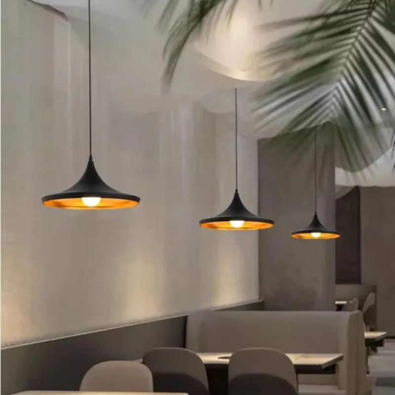 nordique-creatif-instrument-de-musique-lustre-simple-corne-pendentif-lumieres-style-industriel-restaurant-bar-table-cafe-lampe