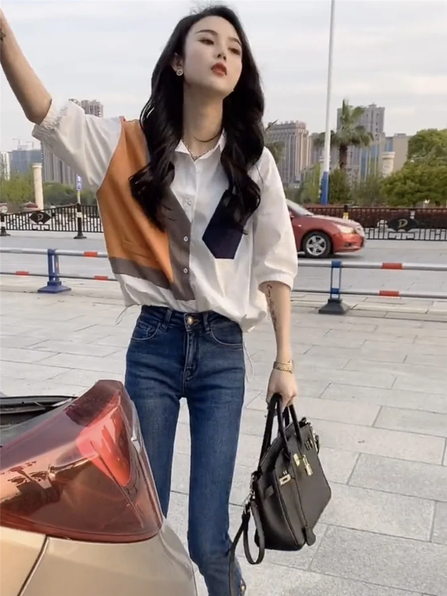 

Новая летняя женская футболка с коротким рукавом и цветными вставками, маленький размер, элегантный дизайн, премиум-класс, омолаживающий эффект, стройнящий силуэт, модный топ