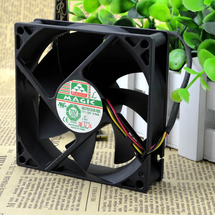 

MAGIC 9025 12V 0.54A 9 CM COMPUTER CASE CPU FAN MGT9212UB-R25