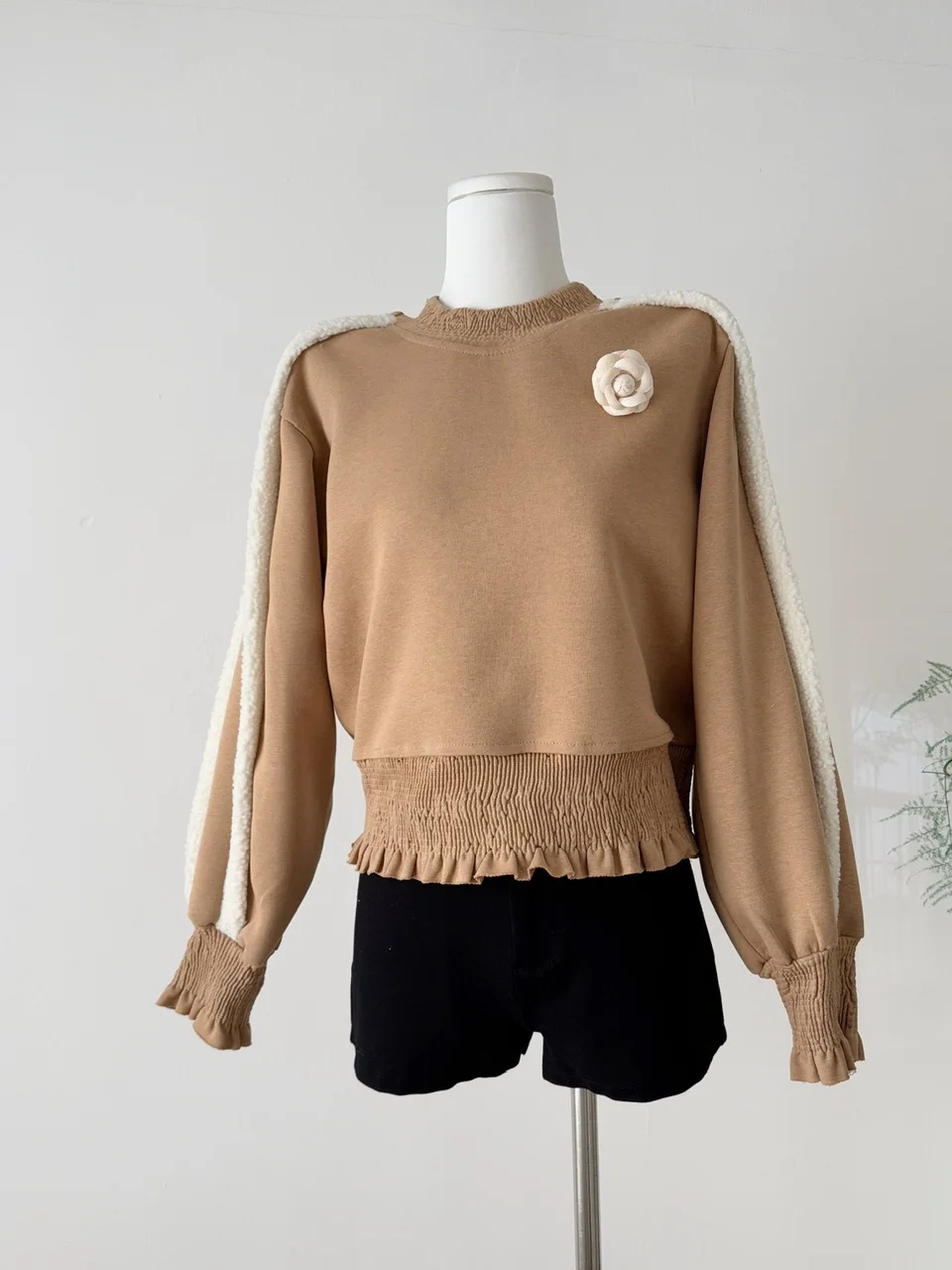 

Женская зимняя толстовка с капюшоном Thiened Fce, с вышивкой из овечьего меха, дизайн для похудения, теплый теплый топ Lon...