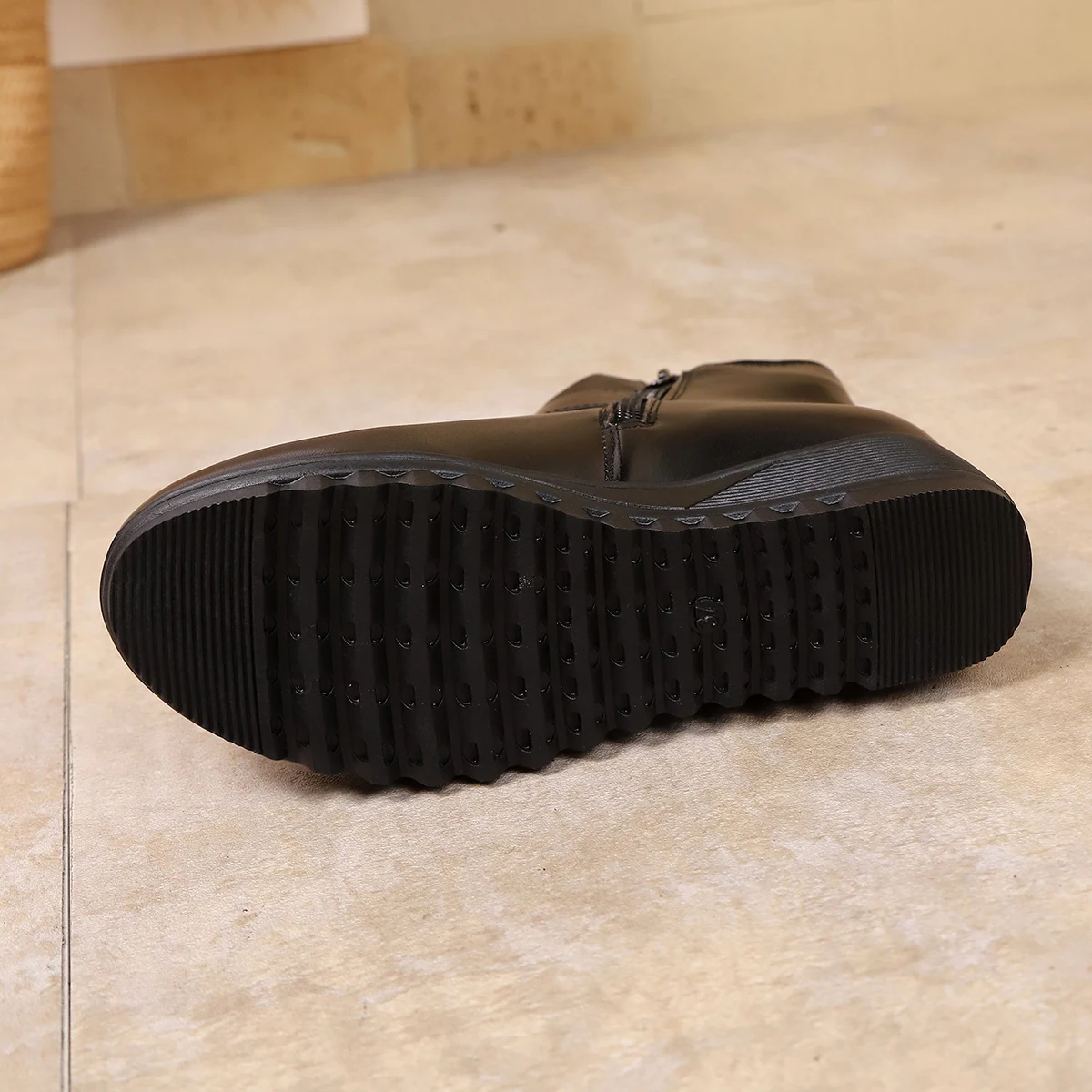 New Winter Warm And Non-Freezing Fleece Short Boots For Middle-Aged And Elderly People With Soft Soles And Anti-Slip Properties