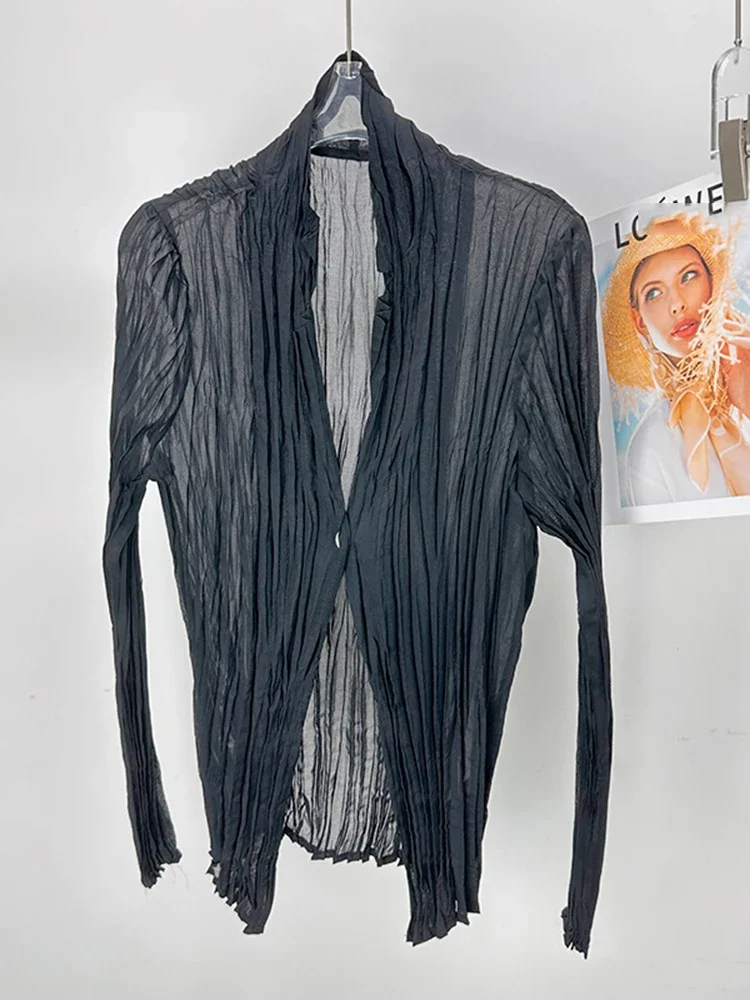 2025 Estate leggera a maniche lunghe Sunwear Camicetta casual alla moda in tinta unita Camicia da donna con abbottonatura dal design a bottone singolo