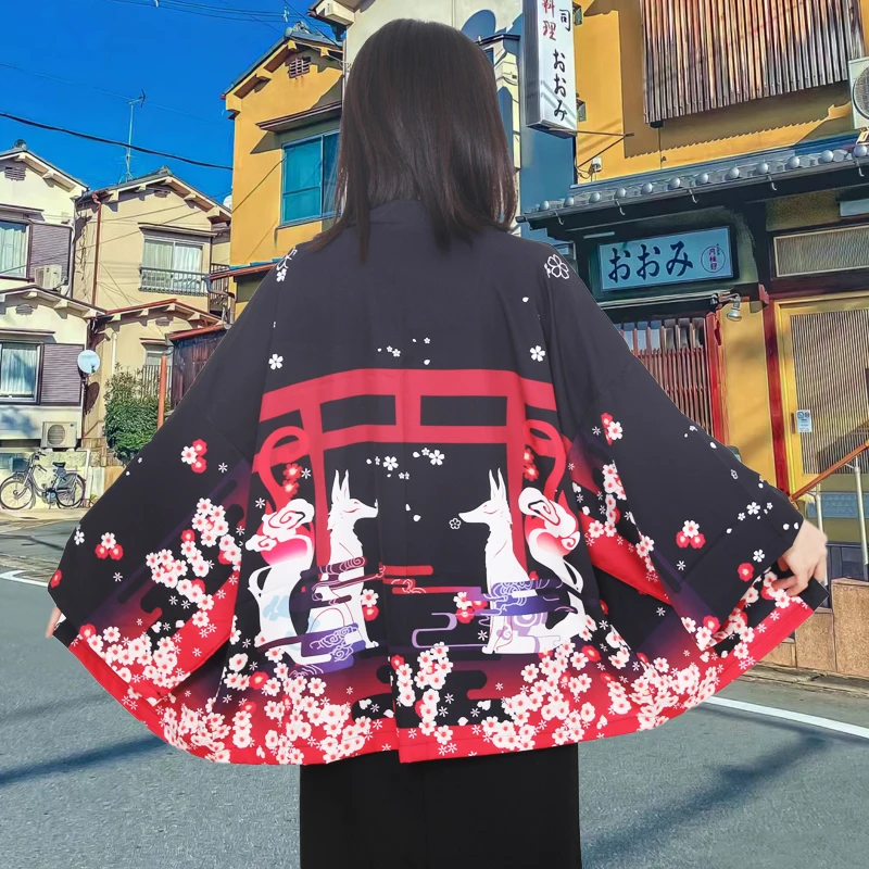 

Кимоно женское японское юката женская азиатская одежда кимоно кардиган рубашка женское традиционное кимоно с волнистым принтом карпа хаори мужчина