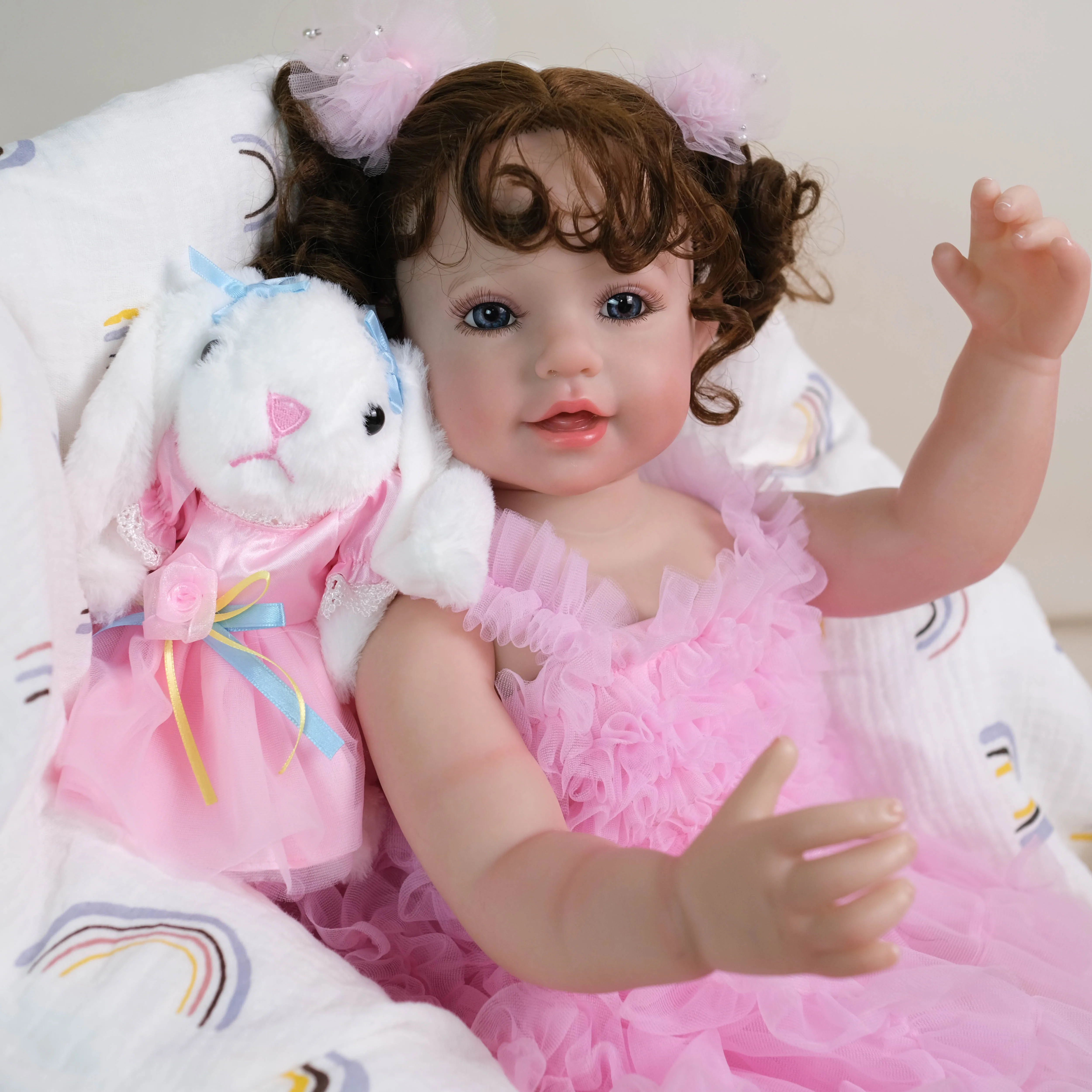 NPK 22'' Ręcznie Malowana 3D Skóra Wysokiej Jakości Całe Ciało Winylowa Lalka Reborn Niemowlę Uśmiechnięta Dziewczynka Bardzo Realistyczna z Włosami na Żyłce na Prezent dla Dziecka