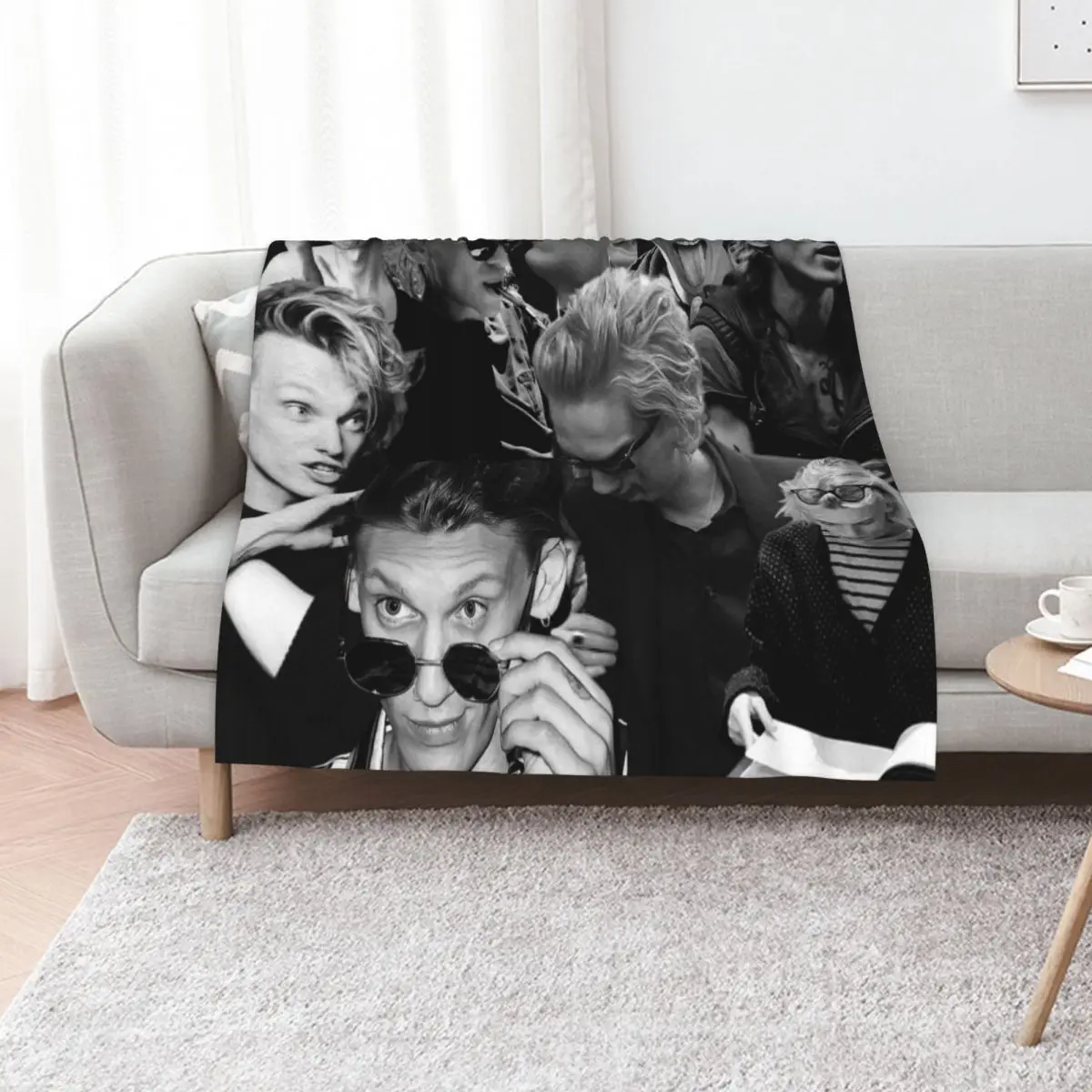 

Jamie Campbell Bower collage black and white Throw Blanket Fashion Sofas Bed covers Luxury Summer Beddings Blankets