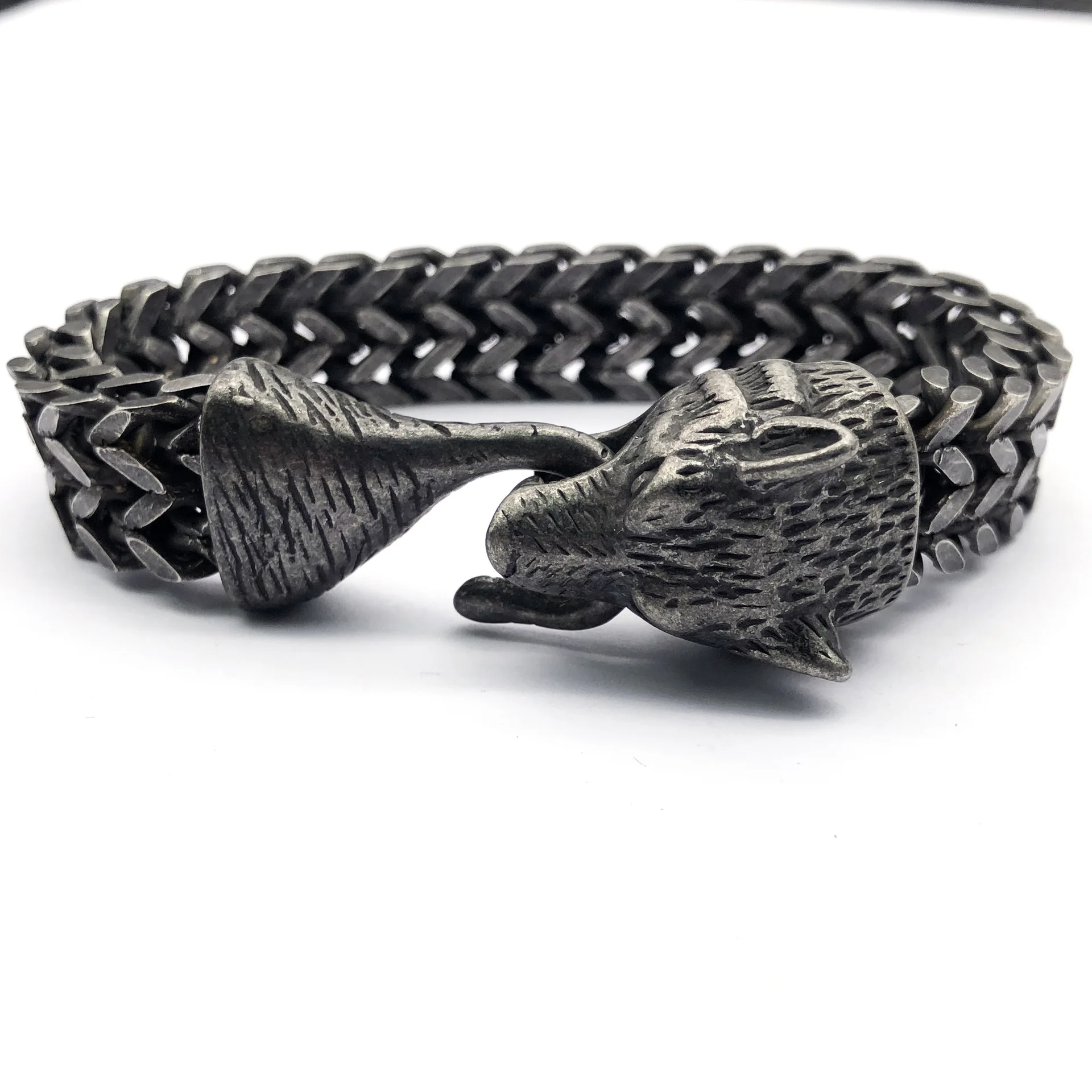 

Nordic Viking Myth Stainless Steel Wolf Head Bracelet Hip Hop Punk Chain Bracelet Banquet Jewelry Accessories Gift