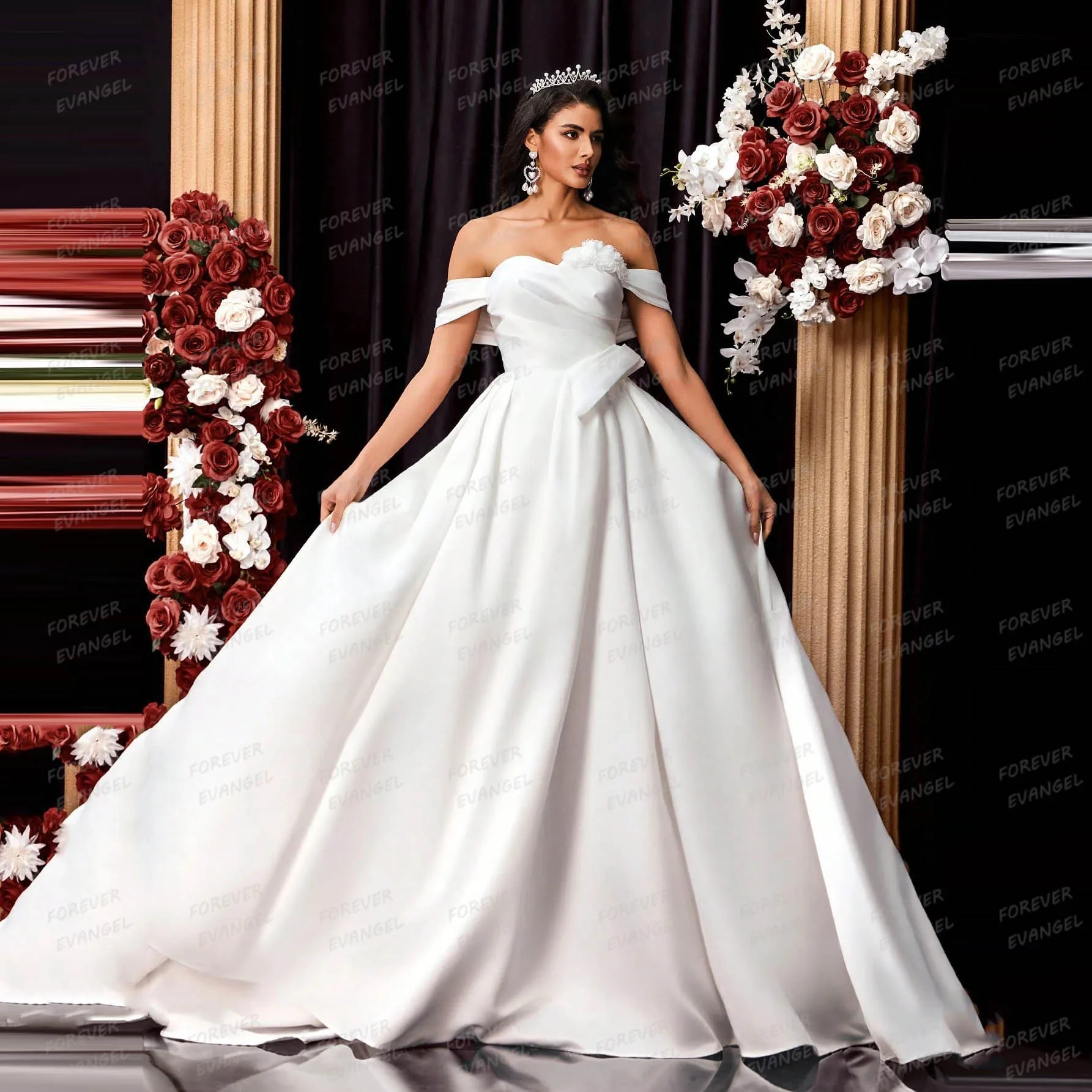

Simple Wedding Dresses A Line Woman's Appliques Bride Gowns Satin Sweetheart Backless Vestido De Novia Customized Robe De Mariée