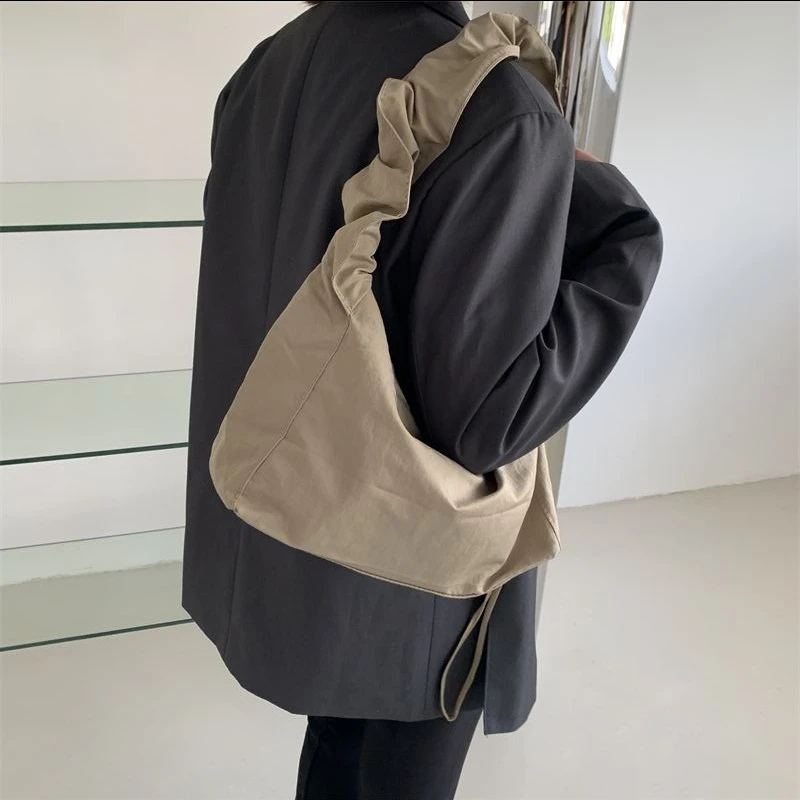 Women Casual Nylon Shoulder Bag Pleated Drawstring Canvas Hobo Crossbody Bags Large Capacity Travel Handbag School Messenger Bag