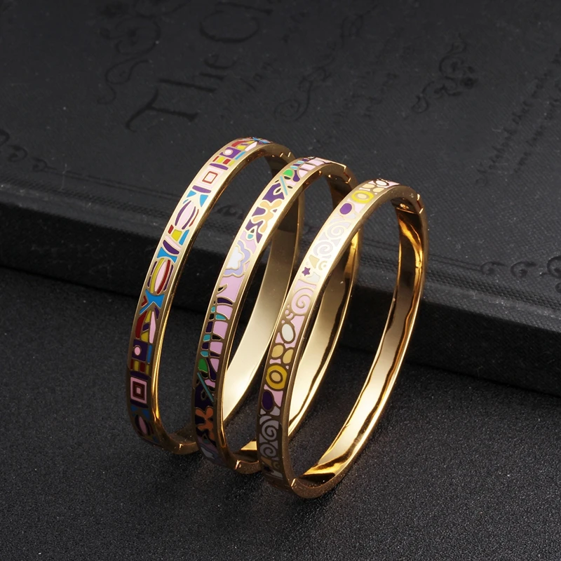 Trendy Cute Carved Women Girls Wedding Party Cuff Bangles Enamel Stainless Steel Casual Charm Fashion Bangles Pulsera