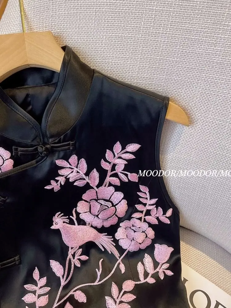 Chinese Style Vest Women Satin Tops Traditional Embroider Flower Tang Clothes Slip Button Qipao Hanfu Vest 2024 New Clothing