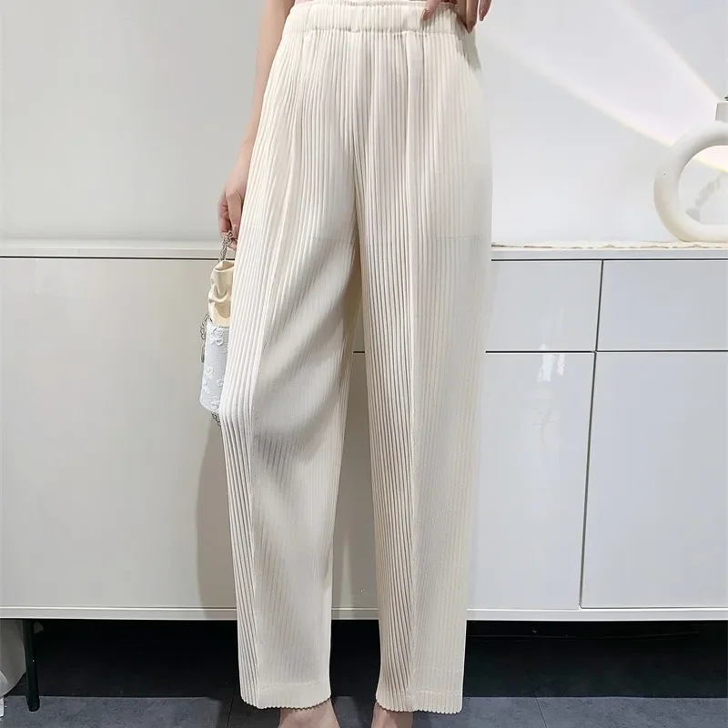 

Miyake Style 2024 Spring Large Toothpick Pleated Pants for Women with Thickened Fabric, Loose and Comfortable Casual Trousers