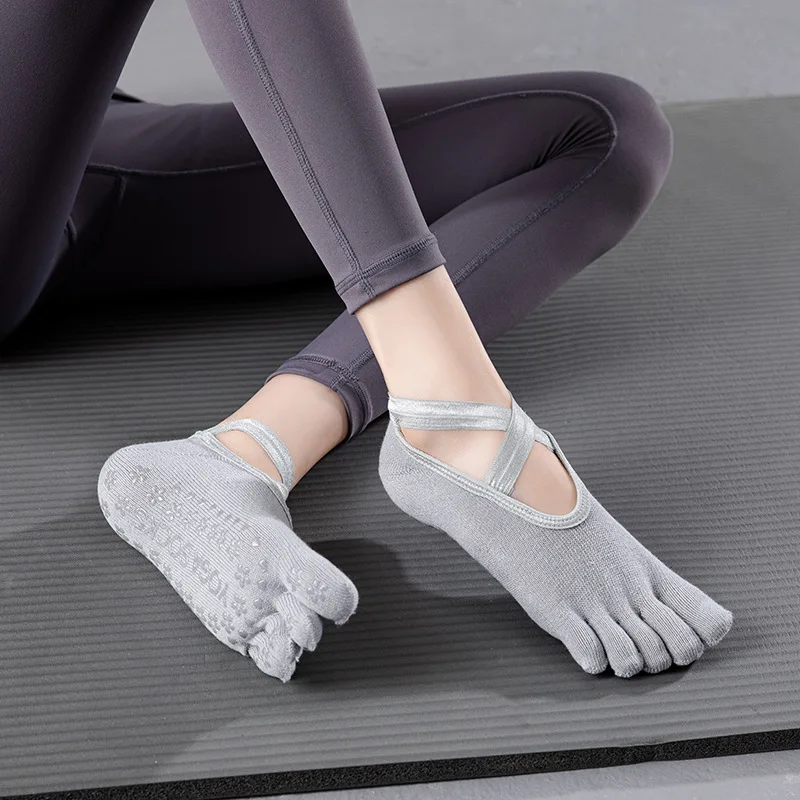 

5/3/1Pair Women Socks with Toes Anti Slip Pilates Sock 5 Toe Silicone Non-Slip Yoga Sock Ballet Dance Fitness Sports Cotton Sock