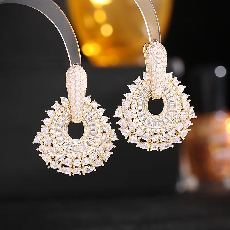 Fashionable Luxury High-class Banquet Earrings  For Women or Girls  Chrismas' Gift