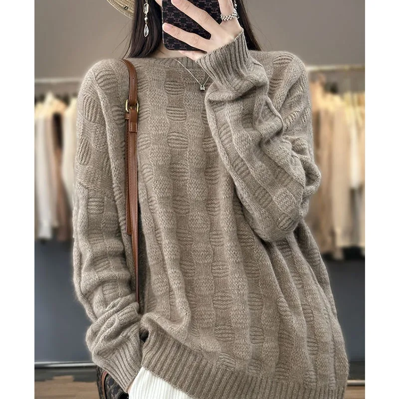 Autumn and Winter Fashion Korean Version Lazy Style Retro Round Neck Sweater Loose and Versatile Temperament Women\'s Knitted Top