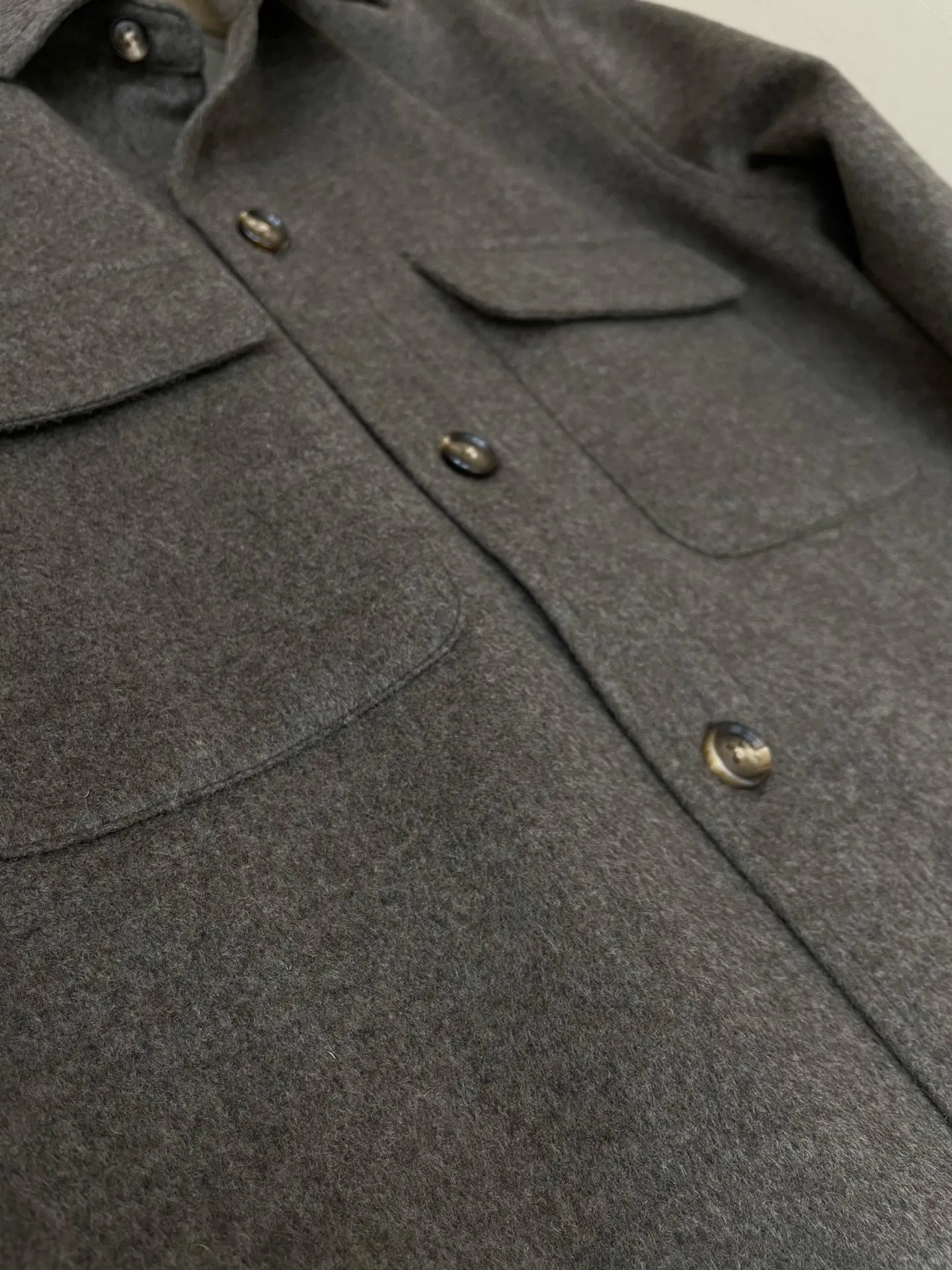 قميص إيطالي 25aw طية صدر السترة من الصوف سترة المال القديم