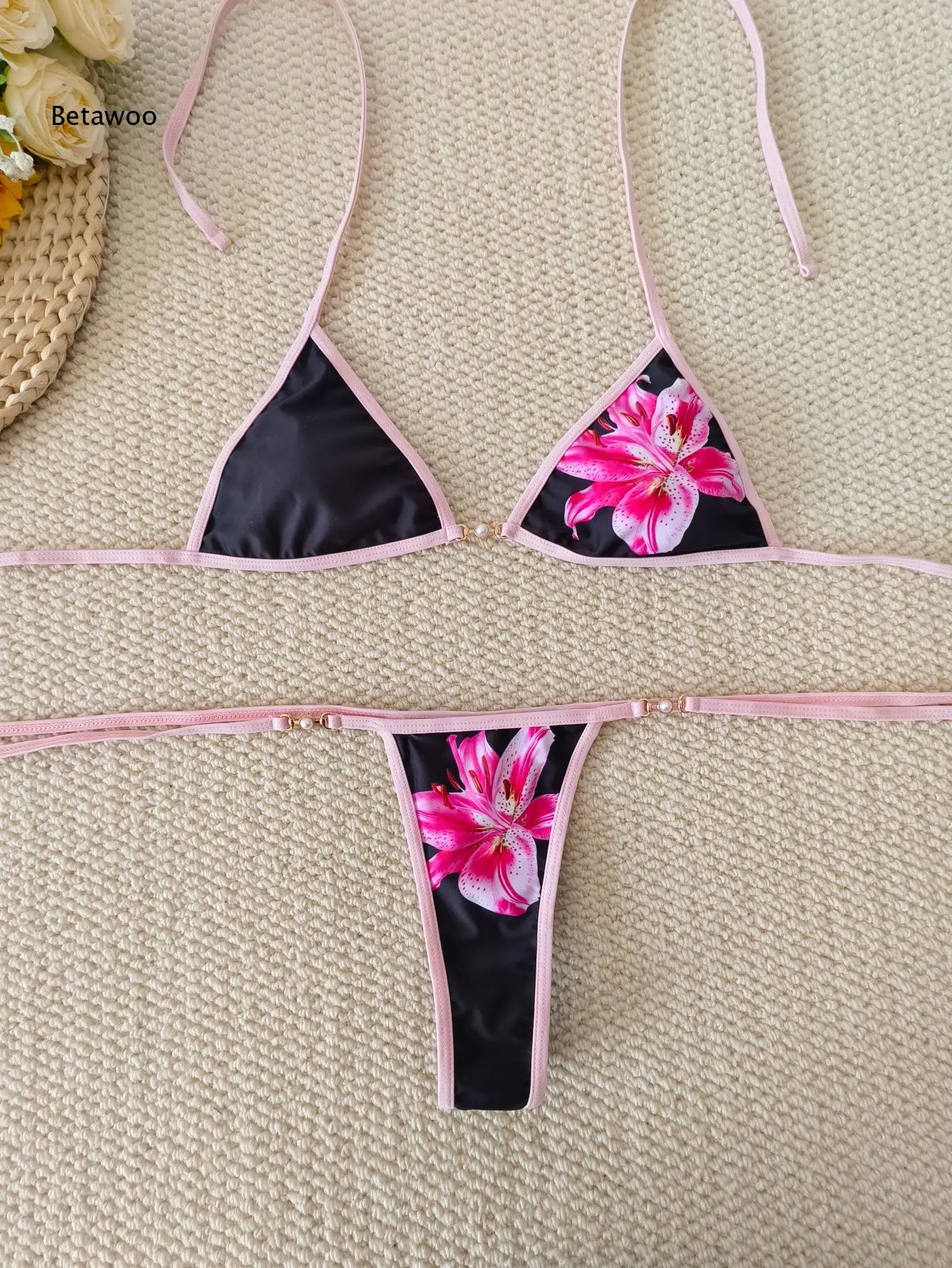 

Tropical Lily Pattern Pearl Embellished Triangle High Cut Bikini Set